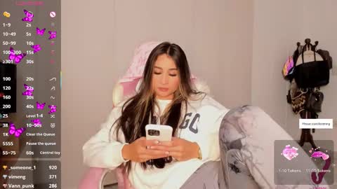 Laura online show from March 2026 07:15:01 AM