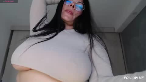 Snapshot of srta_jenn_croft chatting on July 2026 05:15:01 PM Crystal Croft help me reach 100likes online show from July 2026 05:15:01 PM