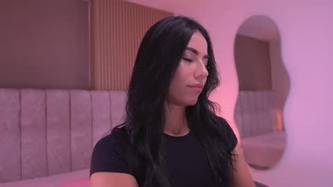 samantha online show from April 2026 07:18:02 PM