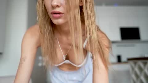 Snapshot of ssscarlett chatting on June 2026 10:20:01 AM Scarlett online show from June 2026 10:20:01 AM