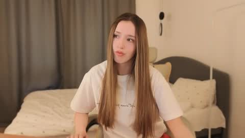 Snapshot of ssurf_time chatting on May 2026 05:14:02 AM Chloe online show from May 2026 05:14:02 AM