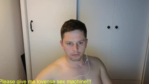 Snapshot of st1vemaster01 chatting on June 2026 01:12:01 PM st1vemaster01 online show from June 2026 01:12:01 PM