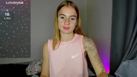Snapshot of stacey_brow chatting on July 2026 02:05:17 AM stacey online show from July 2026 02:05:17 AM