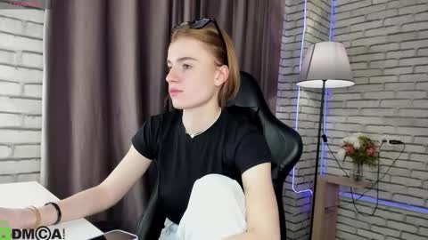 Stacey GMT5 Mo Tu We Th Fr Sa 3am -10am online show from February 2026 12:20:02 AM