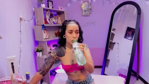 Stacey lee online show from February 2026 08:09:02 PM