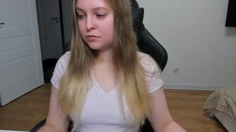 Stacy  online show from February 2026 04:14:02 PM