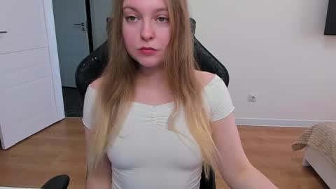 Stacy  online show from March 2026 01:25:01 PM