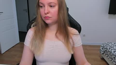 Snapshot of stacy_miraclee chatting on May 2026 12:01:01 PM Stacy online show from May 2026 12:01:01 PM