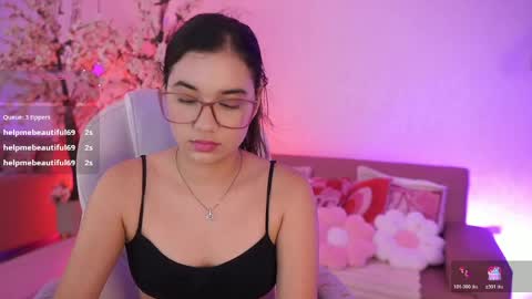 stacycooper_ online show from April 2026 07:11:02 PM