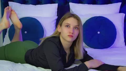Snapshot of stacyevancesss chatting on May 2026 06:48:01 PM StacyEvances online show from May 2026 06:48:01 PM