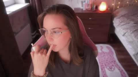 Alice online show from November 2025 05:52:02 AM