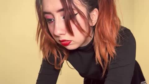 Snapshot of stara_dreams chatting on April 2026 05:41:01 AM Stara Winters online show from April 2026 05:41:01 AM