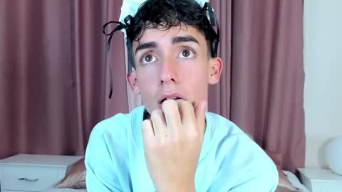 Ethan online show from December 2025 01:19:01 PM