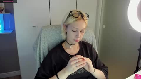Snapshot of starelli chatting on May 2026 08:50:02 PM Kate online show from May 2026 08:50:02 PM