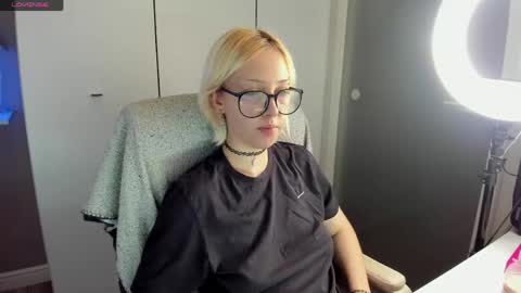 Snapshot of starelli chatting on May 2026 08:26:02 PM Kate online show from May 2026 08:26:02 PM