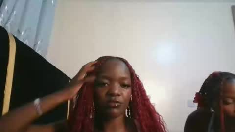 lia online show from November 2025 06:51:01 PM