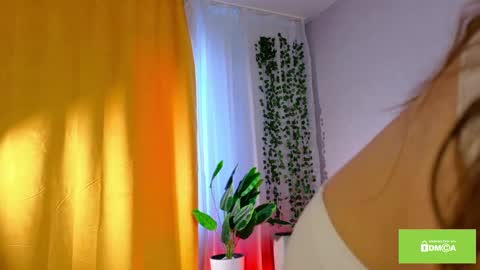 Snapshot of starlace_ chatting on May 2026 02:29:01 AM Nina online show from May 2026 02:29:01 AM
