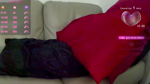 StarVixen1111 online show from September 2025 03:41:02 AM