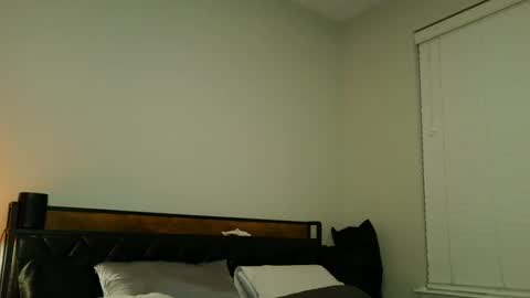 stassiebby online show from April 2026 04:46:01 AM