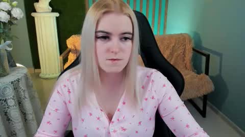 stef_nicks online show from February 2026 09:08:01 AM