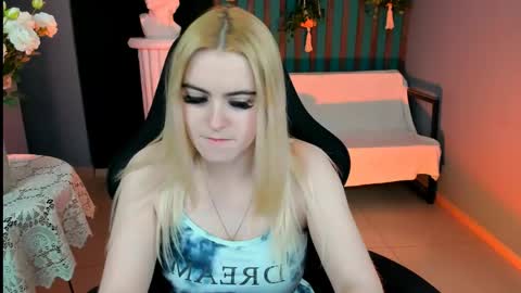 Snapshot of stef_nicks chatting on May 2026 09:04:01 AM stef_nicks online show from May 2026 09:04:01 AM