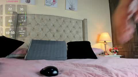 Snapshot of stefa_rosse chatting on May 2026 07:18:01 PM stefa_rosse online show from May 2026 07:18:01 PM