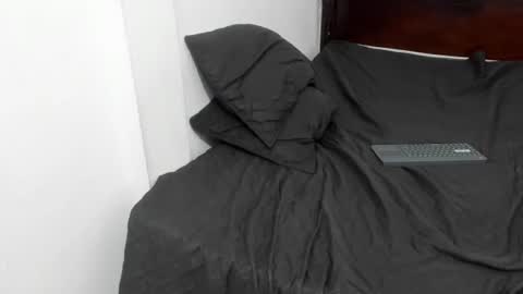 julieth-cancer online show from January 2025 10:08:02 PM