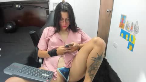 julieth-cancer online show from September 2025 01:51:02 AM