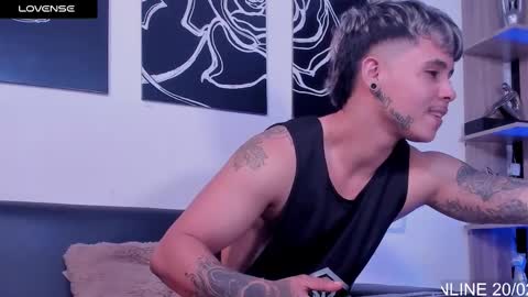 Snapshot of stefan_wonder_ chatting on February 2025 05:29:01 PM Wonder online show from February 2025 05:29:01 PM