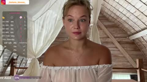 Snapshot of stefanie_collins chatting on May 2026 03:35:02 AM Stefanie online show from May 2026 03:35:02 AM