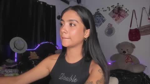 Snapshot of stefanny_pllus chatting on February 2025 03:11:02 AM Im MiaIts my first day here online show from February 2025 03:11:02 AM