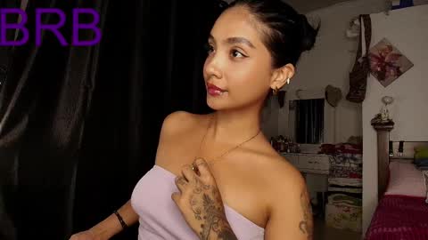 Snapshot of stefanny_pllus chatting on October 2025 12:24:01 AM Im MiaIts my first day here online show from October 2025 12:24:01 AM