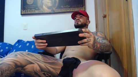 stefanodangelo01 online show from November 2025 05:06:01 AM