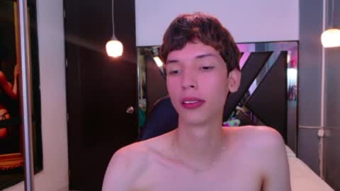 stefany piink online show from April 2026 04:08:02 AM