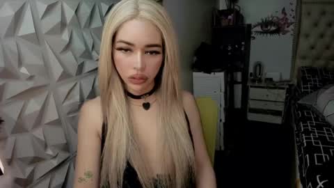Snapshot of stefanylangkat chatting on July 2026 04:04:01 AM Jane online show from July 2026 04:04:01 AM