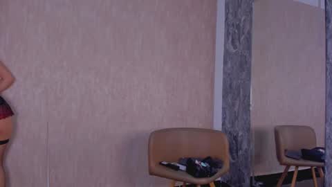 stefanyrousse online show from October 2025 11:35:01 AM