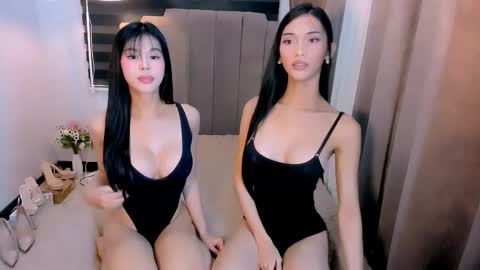Snapshot of steffani_deluxe chatting on March 2026 02:05:02 AM STEF online show from March 2026 02:05:02 AM