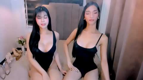 Snapshot of steffani_deluxe chatting on March 2026 08:37:02 AM STEF online show from March 2026 08:37:02 AM
