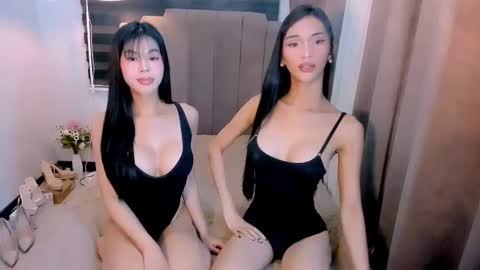 Snapshot of steffani_deluxe chatting on March 2026 02:23:01 AM STEF online show from March 2026 02:23:01 AM