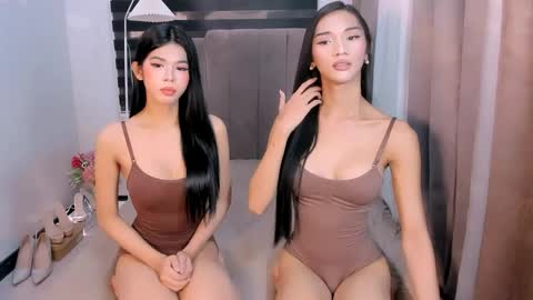 Snapshot of steffani_deluxe chatting on May 2026 05:36:02 AM STEF online show from May 2026 05:36:02 AM