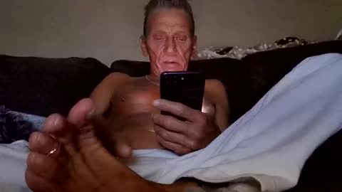 stefy1037 online show from April 2026 06:33:01 AM