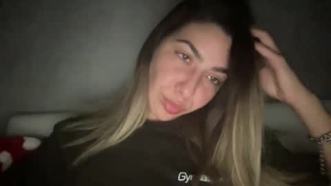 stefy_glow online show from November 2025 09:48:02 PM