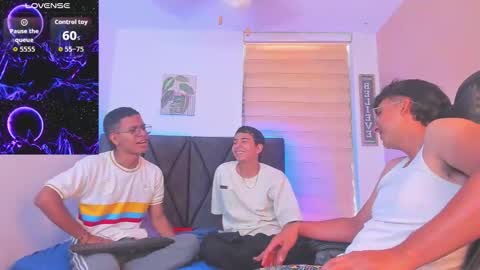 Snapshot of stella_drake chatting on February 2026 02:16:02 PM Drake online show from February 2026 02:16:02 PM