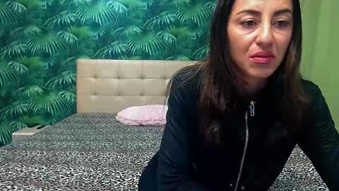 Stella John online show from January 2025 05:52:02 AM