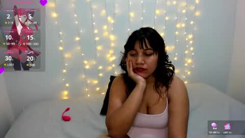 Snapshot of stella_tomlinson chatting on February 2025 01:57:01 AM Stella online show from February 2025 01:57:01 AM