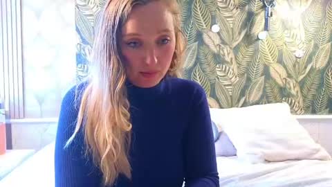 Snapshot of stellaflowerpower chatting on May 2026 11:15:02 AM StellaFlowerPower online show from May 2026 11:15:02 AM