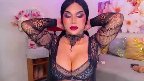 CALL ME STELLA online show from November 2025 08:35:02 AM