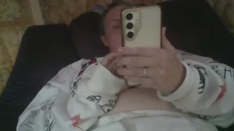 Snapshot of stellaquinn1775 chatting on December 2025 06:58:01 PM Stella online show from December 2025 06:58:01 PM