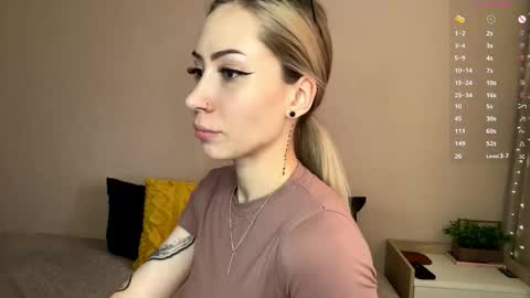 Alexia online show from February 2026 08:09:01 AM