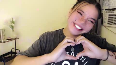 Snapshot of stellaxtemptationx chatting on November 2025 02:27:01 PM Stella sweet online show from November 2025 02:27:01 PM